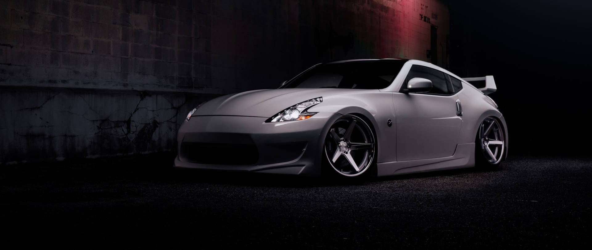 The Iconic Nissan 370z Background