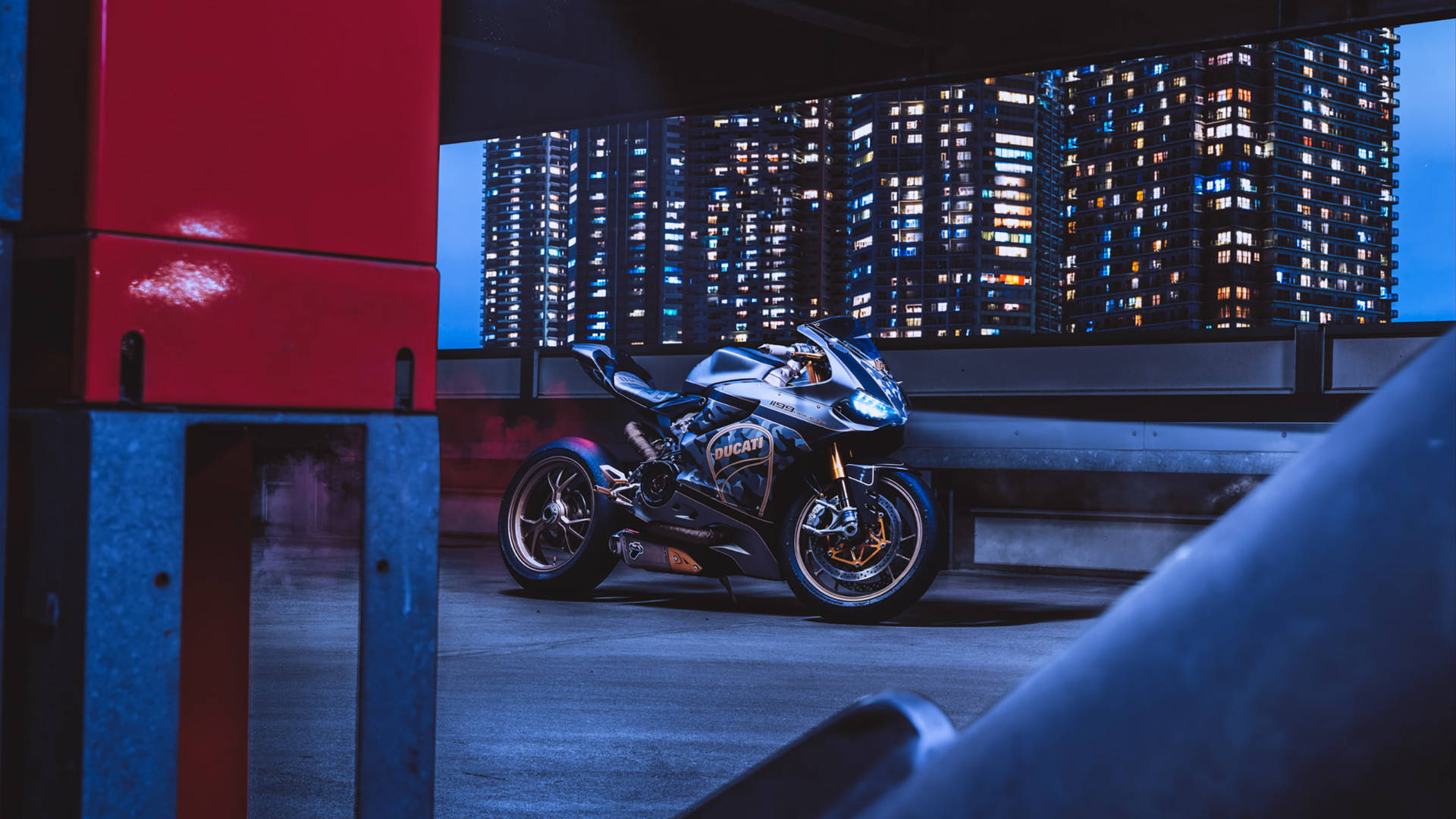 The Italian Powerhouse - Ducati 1199 Background