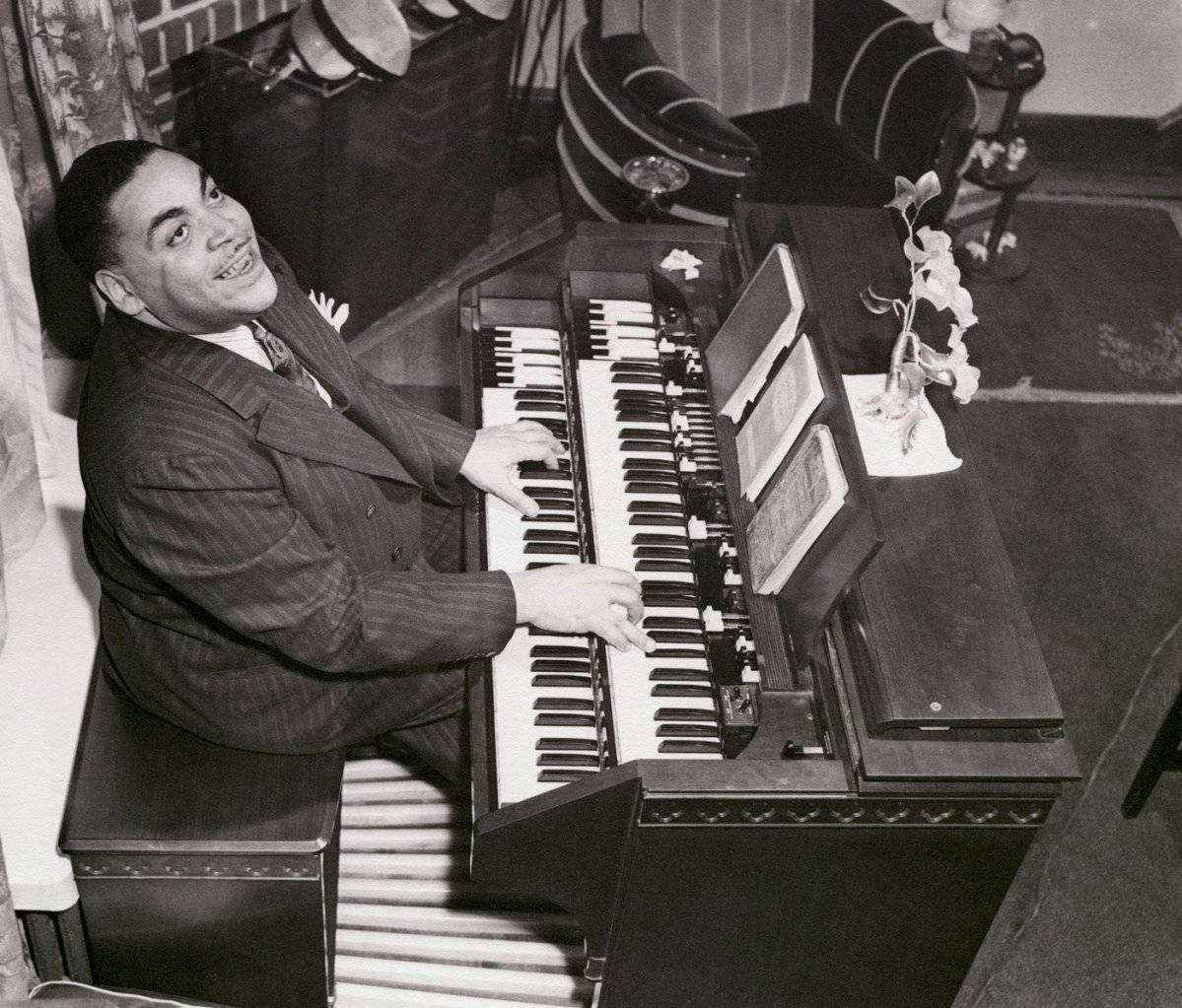 The Jitterbug Waltz 1942 Performance By Fats Waller