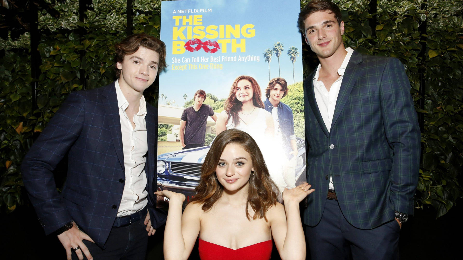 The Kissing Booth 2 Cast Premiere Background