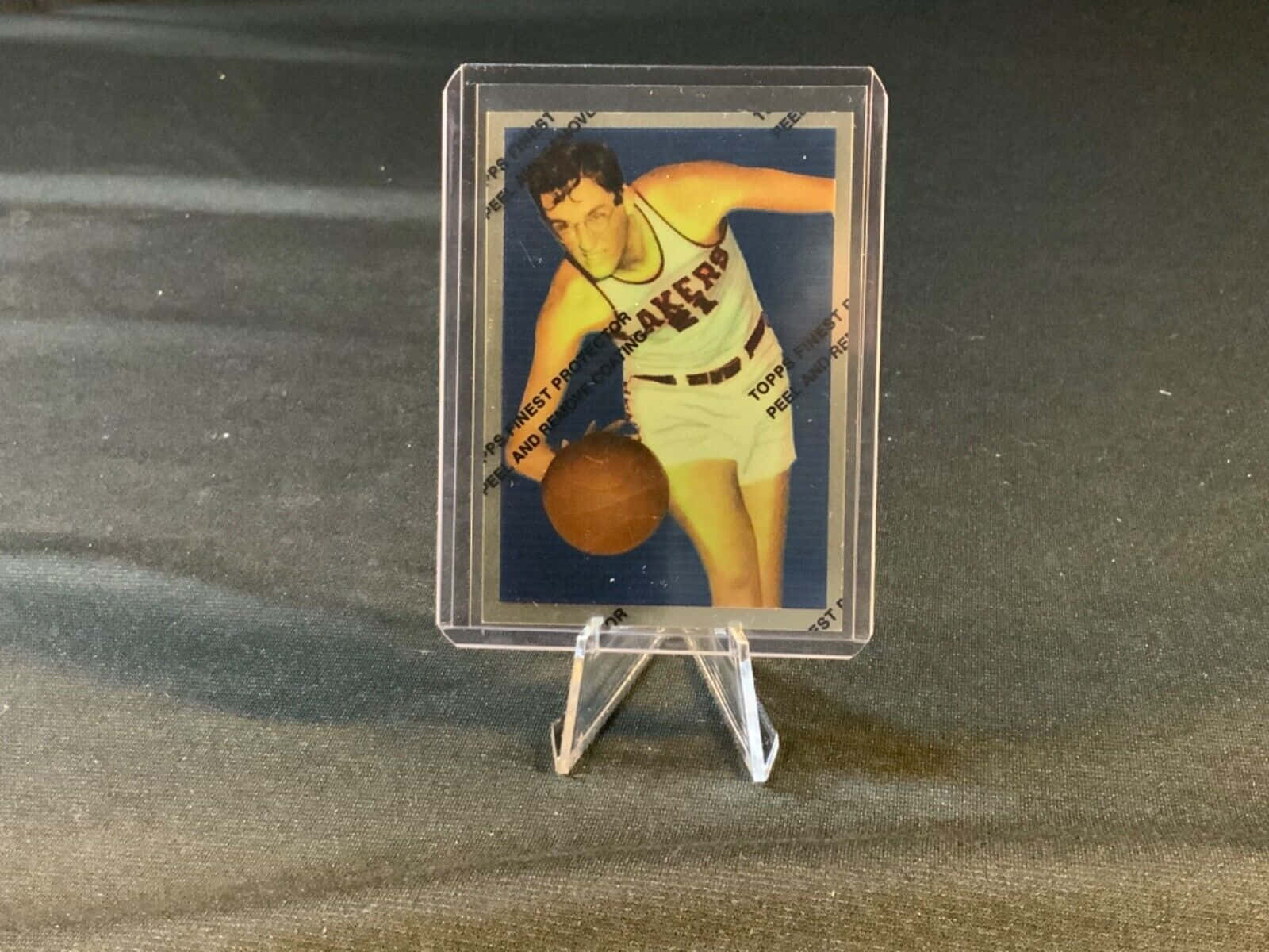 The Legendary George Mikan In A Los Angeles Lakers Mini Frame Background