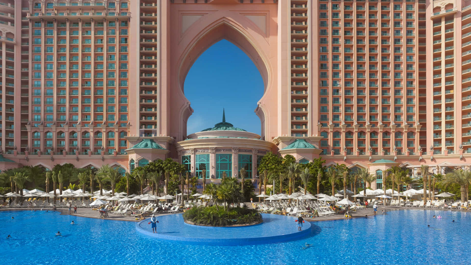The Magnificent Architectural Design Of Atlantis Resort Background