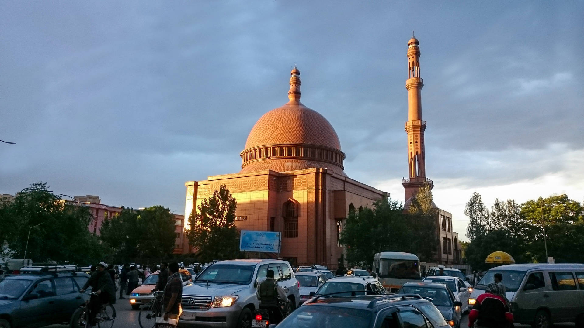 The Magnificent Grand Mosque Of Kabul Background