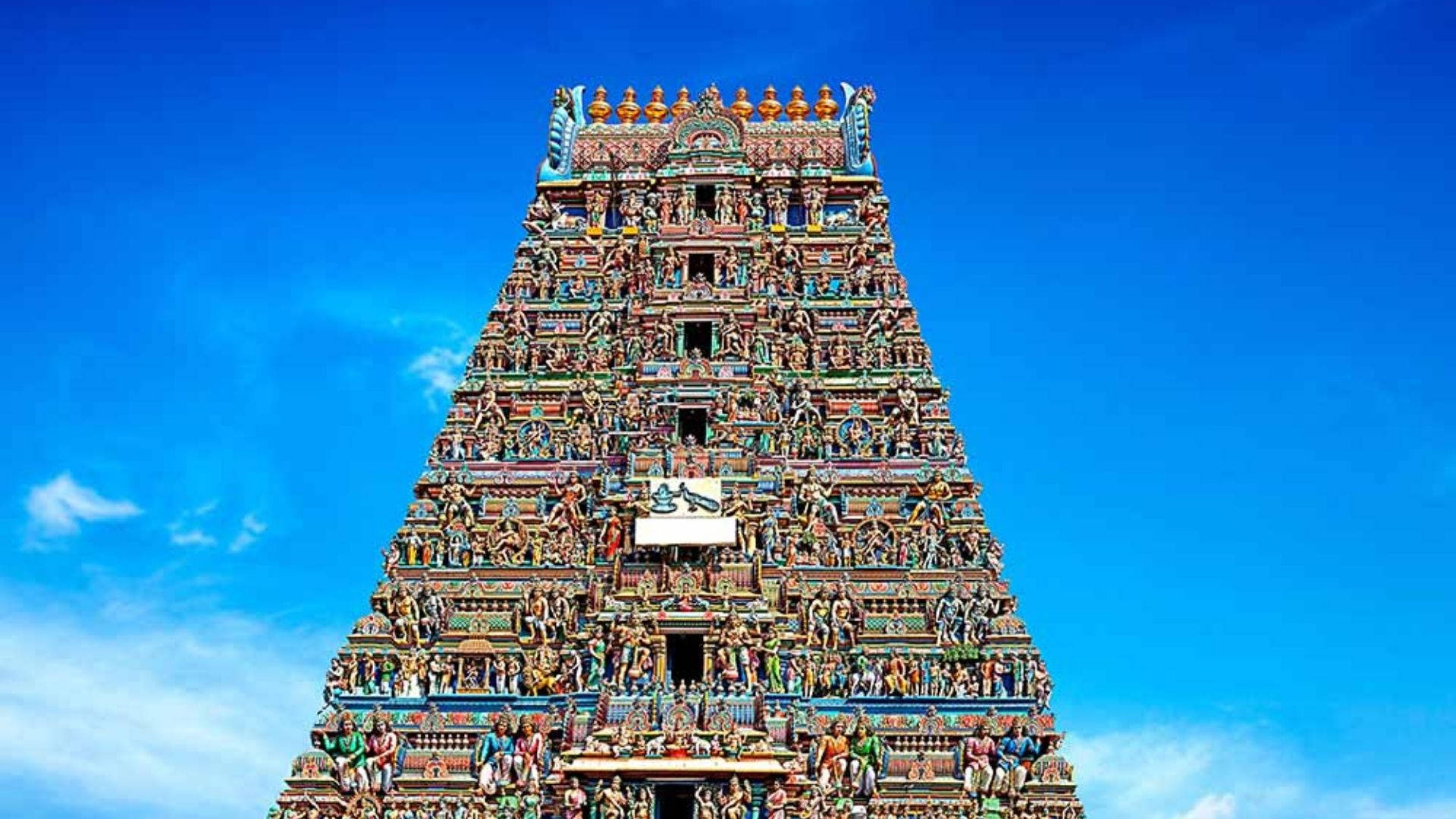 The Majestic Kapaleeswarar Temple In Chennai Background