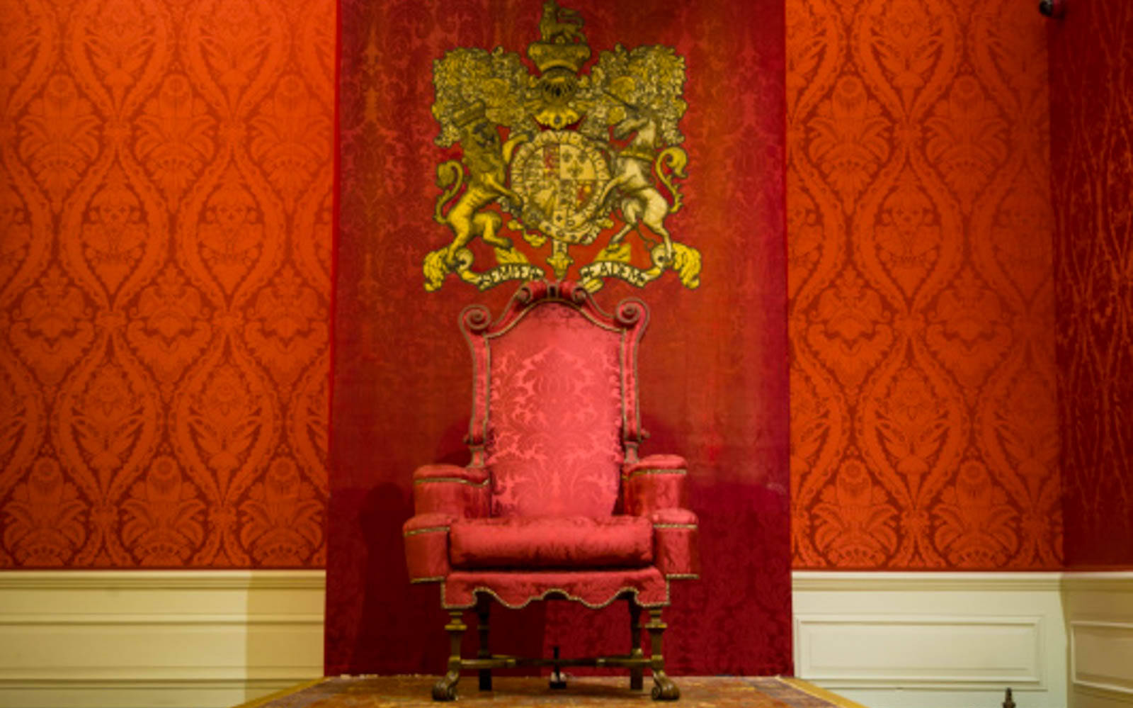 The Majestic Presence Chamber In Kensington Palace Background