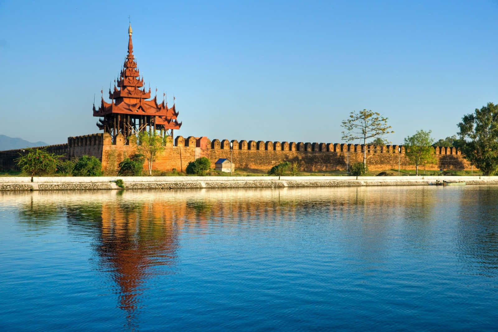 The Moat Behind The Mandalay Palace Walls Background