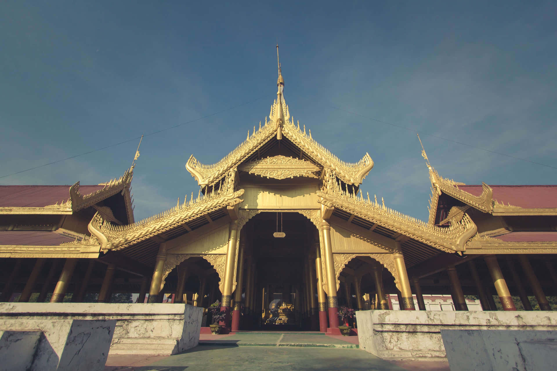 The Myaynanpyathat Building At Mandalay Palace Background