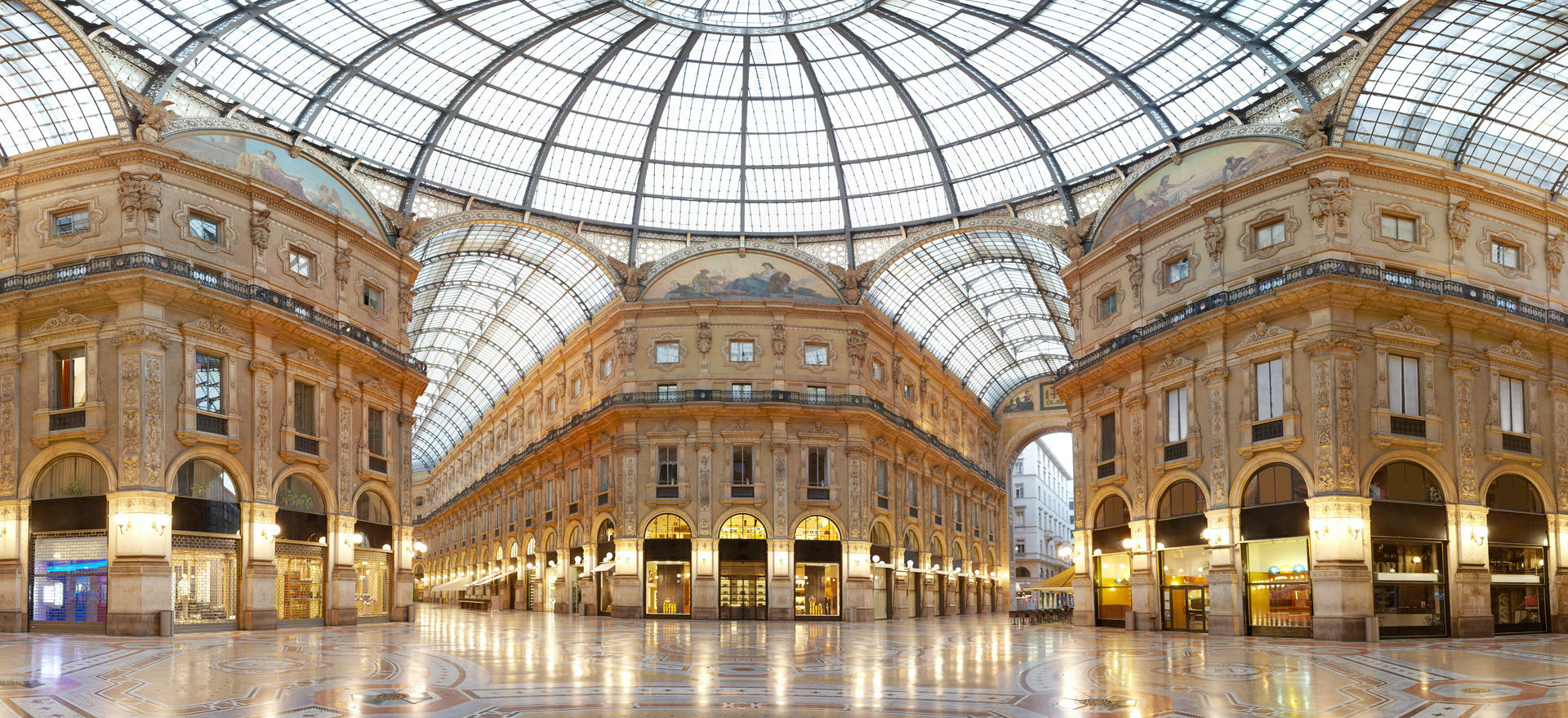 The Oldest Shopping Gallery In Milan Background