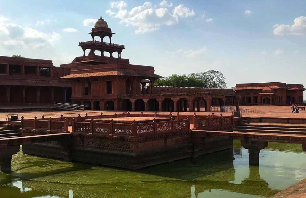 The Panch Mahal In Fatehpur Sikri Background