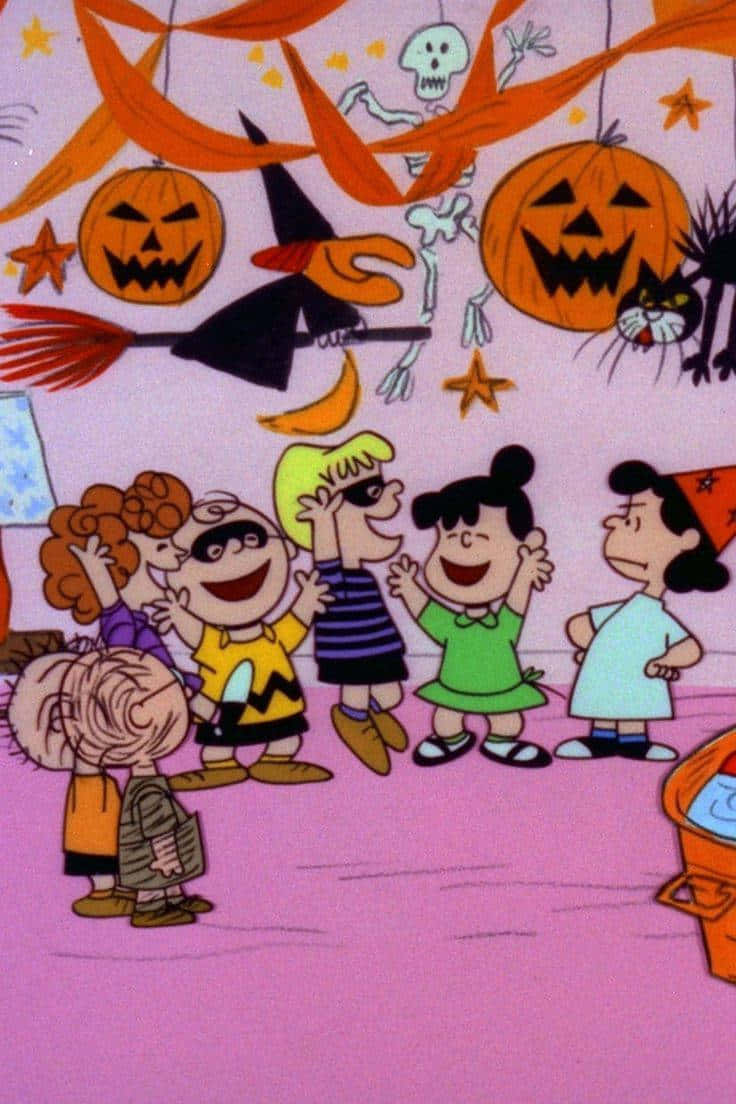 The Peanuts Gang Are Ready To Celebrate Halloween Background