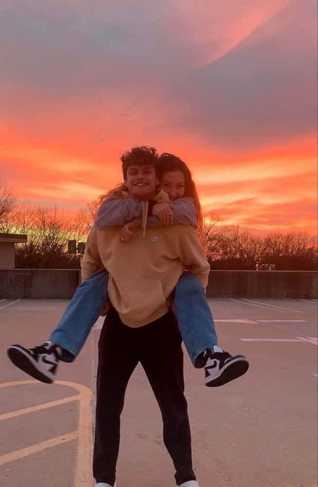The Perfect Duo - Girlfriend And Boyfriend Background