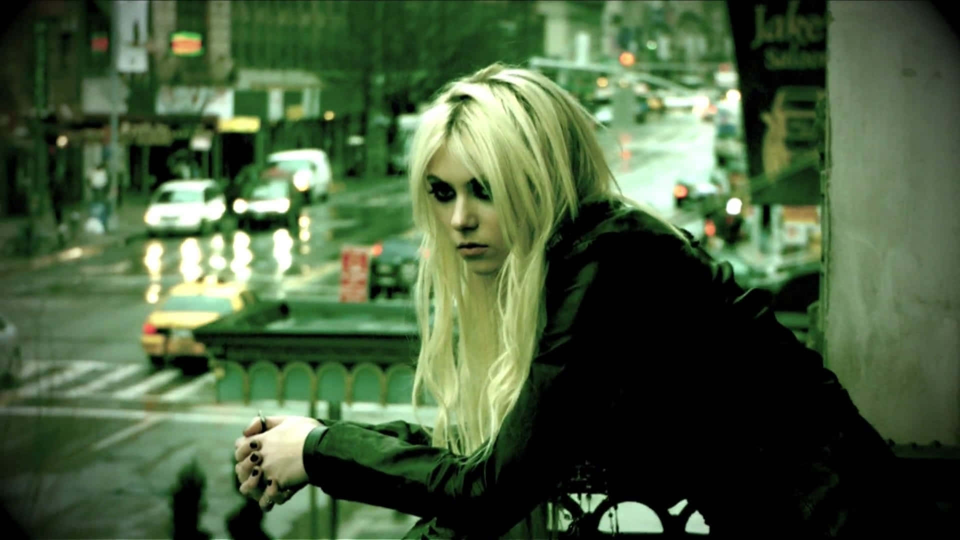 The Pretty Reckless Singer In Black Long Sleeve Background
