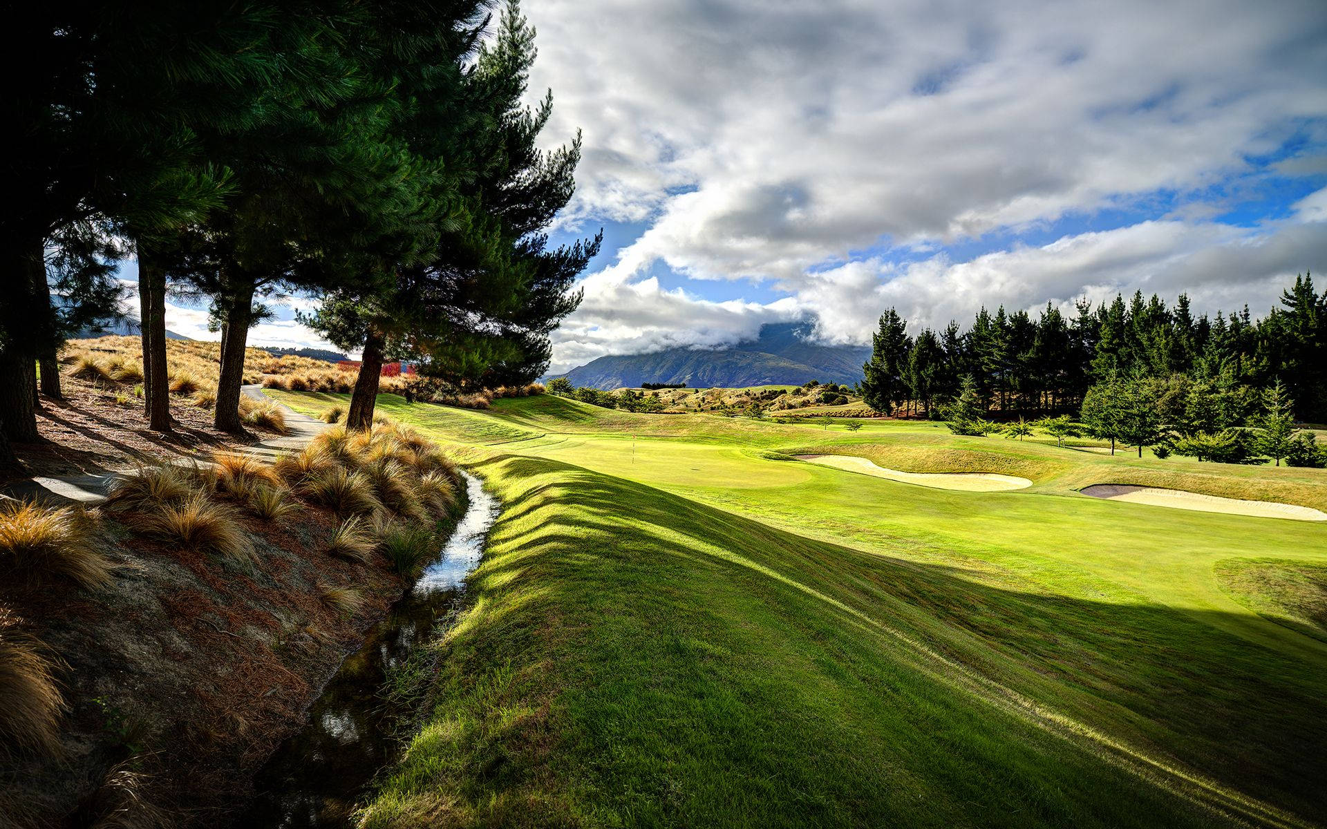 The Queens Course Golf Course Desktop Background