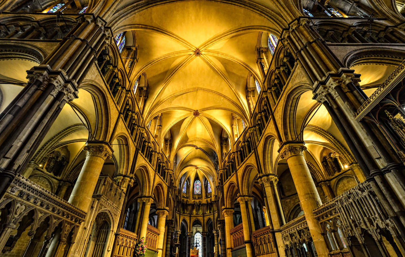 The Stunning Ceiling Of Canterbury Cathedral Background