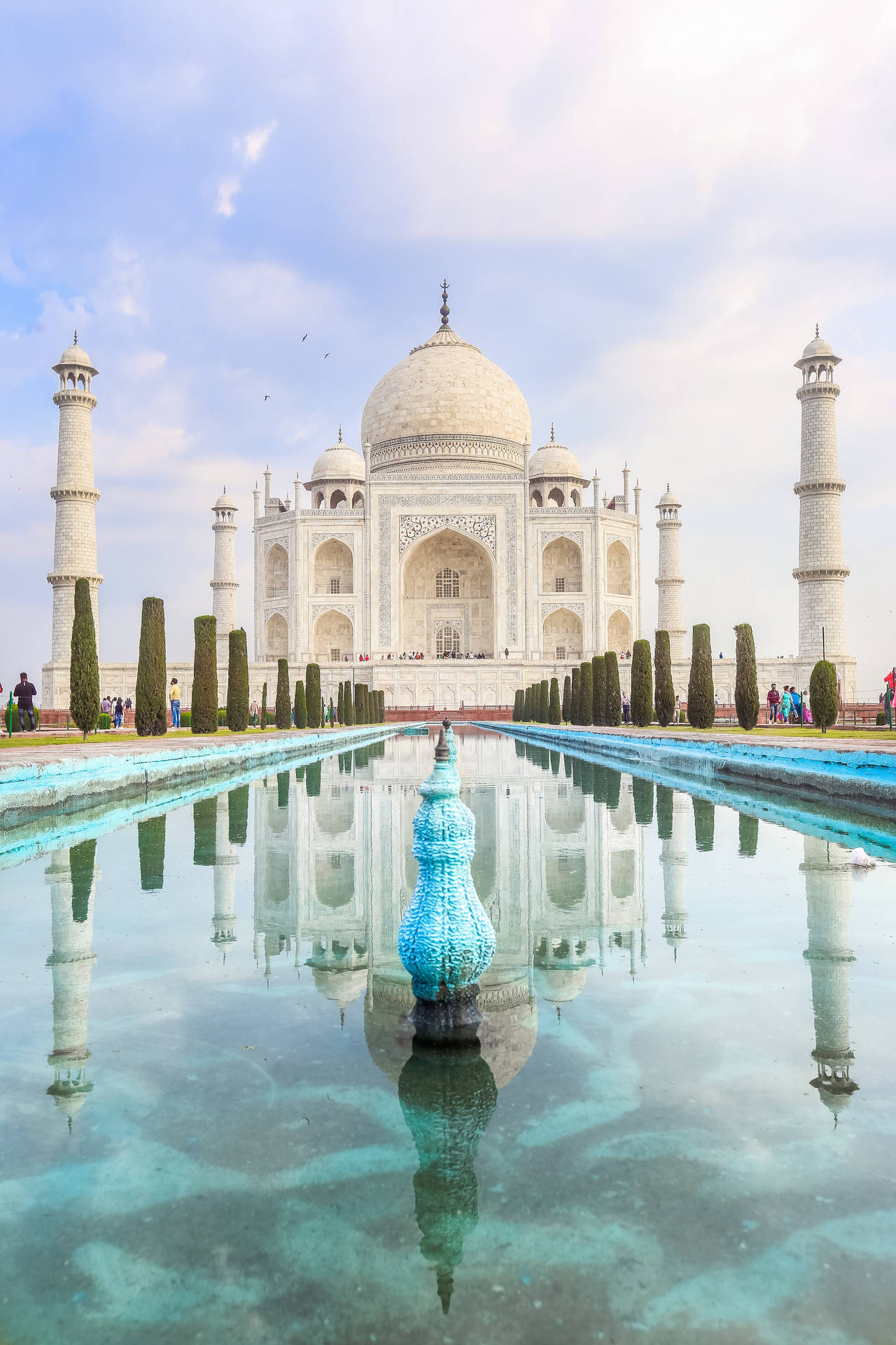 The Taj Mahal Hallway Background