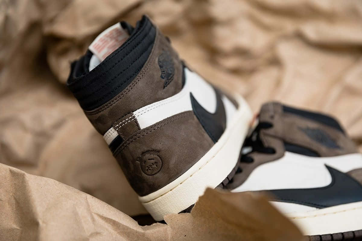 “the Travis Scott Jordan 1: Elevating Your Street Style.” Background