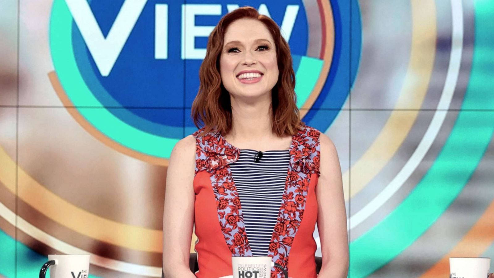 The View Ellie Kemper Background