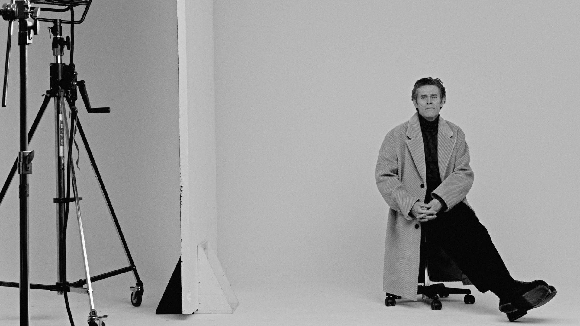 The Visual Artistry Of Willem Dafoe Background