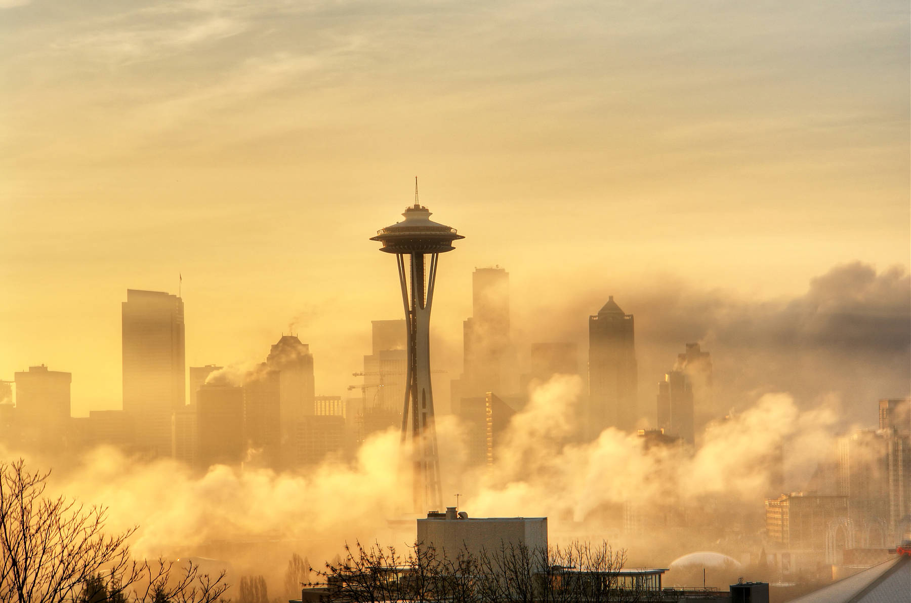 Thick Smoke In Seattle Tower Background