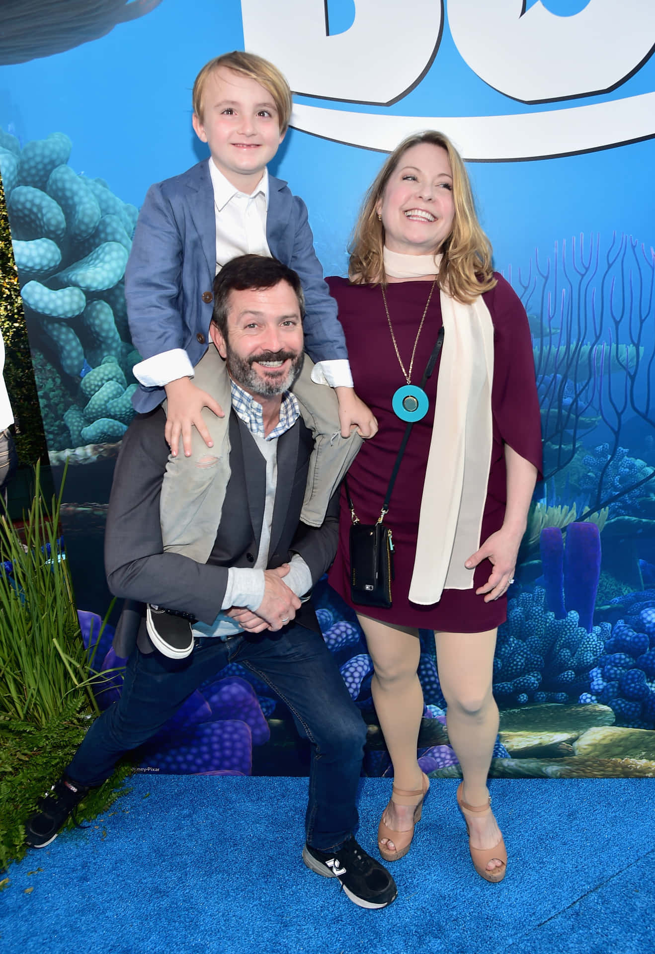 Thomas Lennon Looking Dapper In A Suit Background