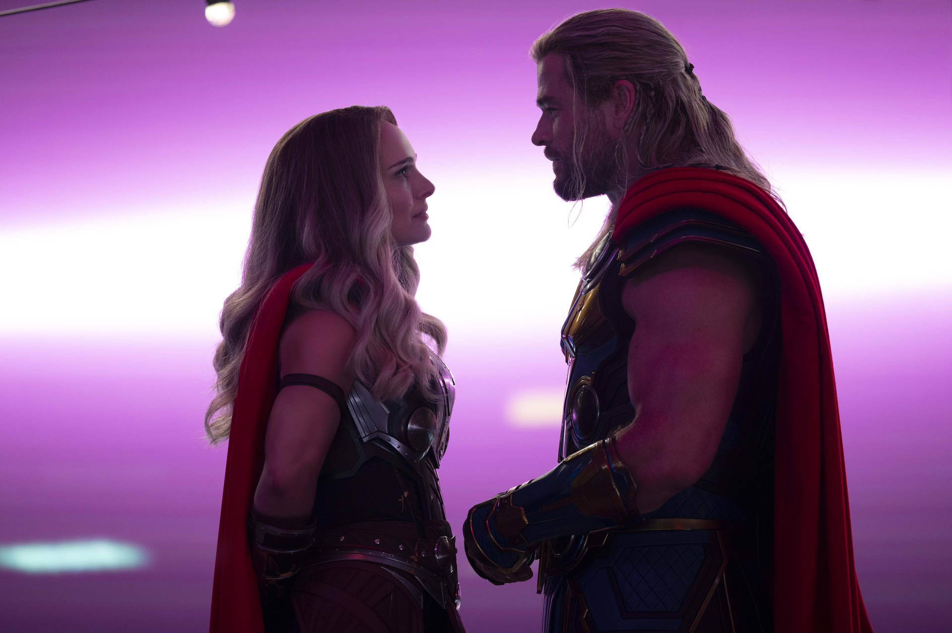 Thor Love And Thunder Reunited Lovers Background