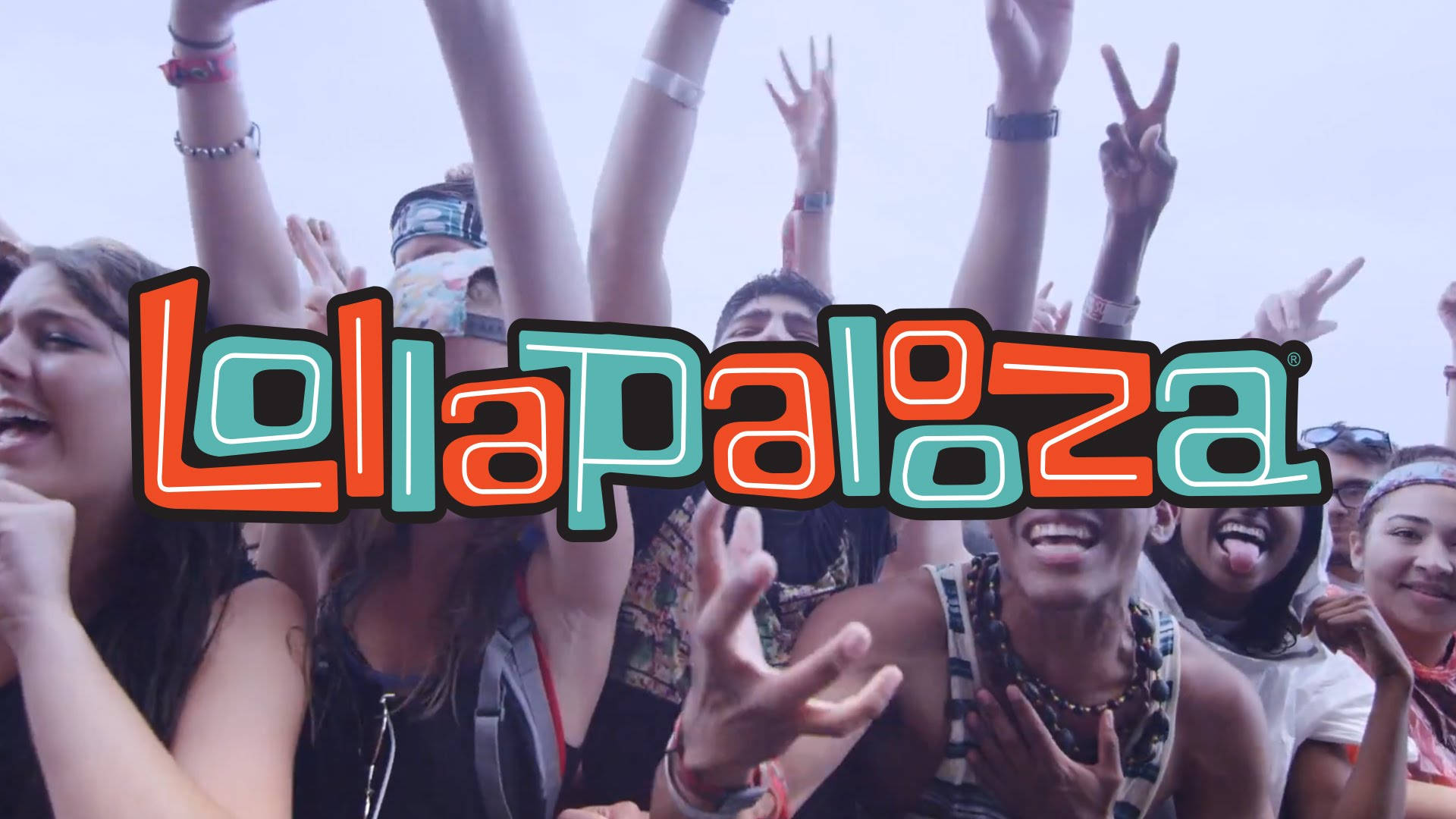 Thousands Of Music Fans Unite At Lollapalooza Background