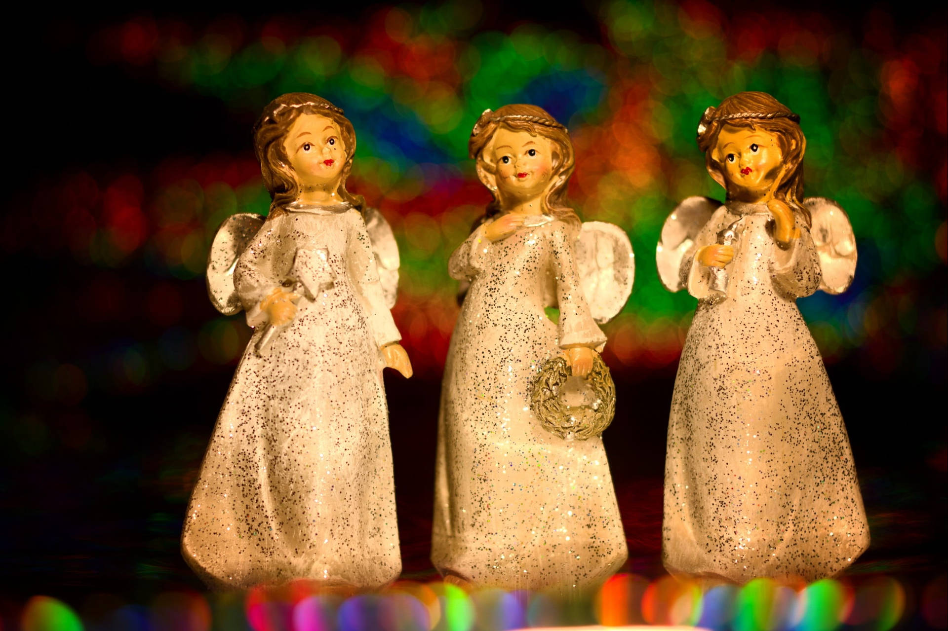 Three Christmas Angels Background