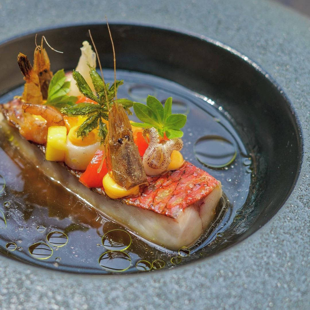 Three Star Michelin Red Mullet Dish Background