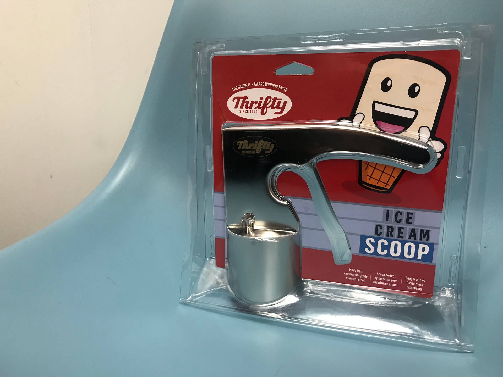 Thrifty Ice Cream Scoop In Pack Background