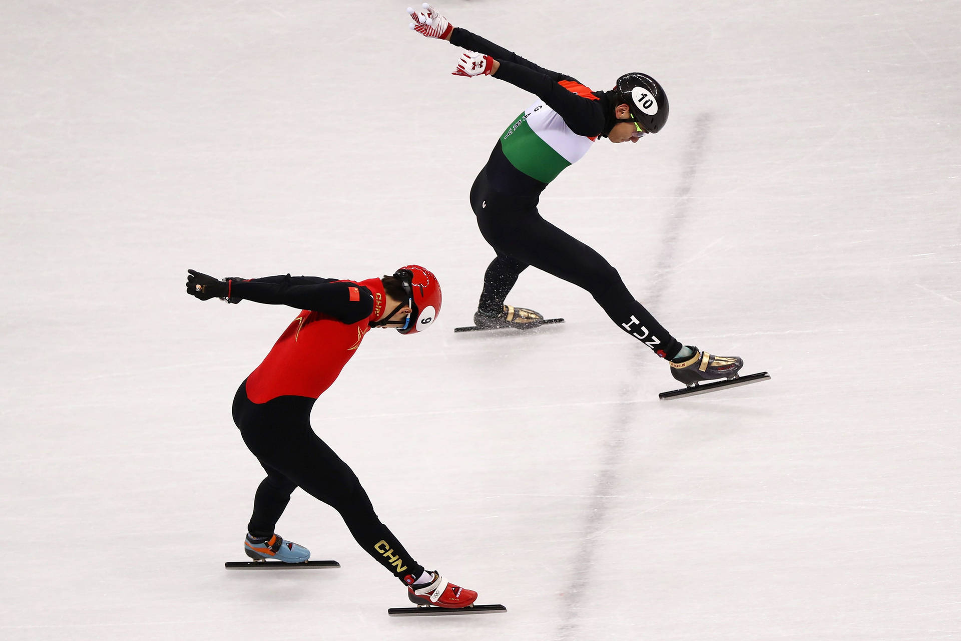 Thrilling Action At Men's 5000m Relay Short Track Speed Skating