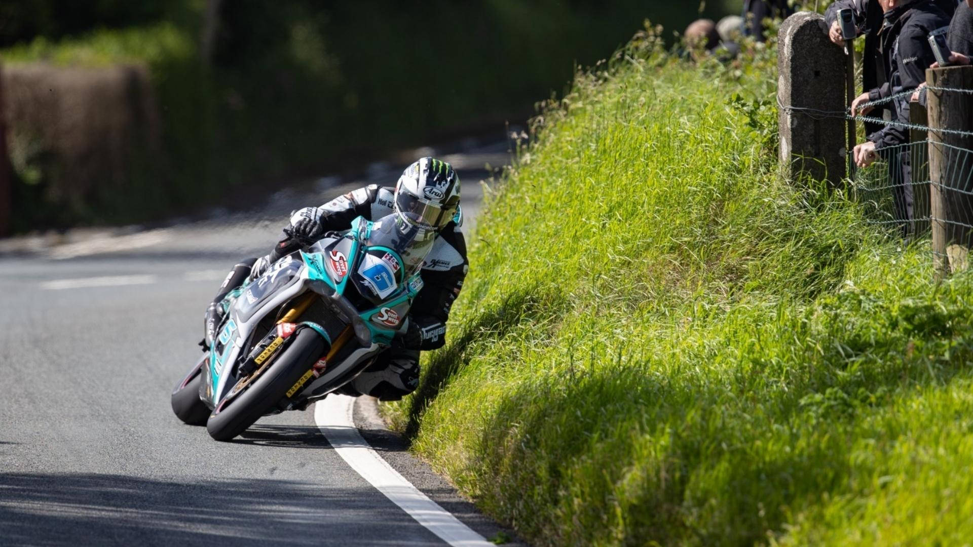 Thrilling Moments At The Isle Of Mann Motorcycle Race