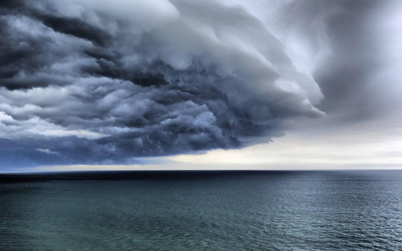 Thunderstorm Approach Background