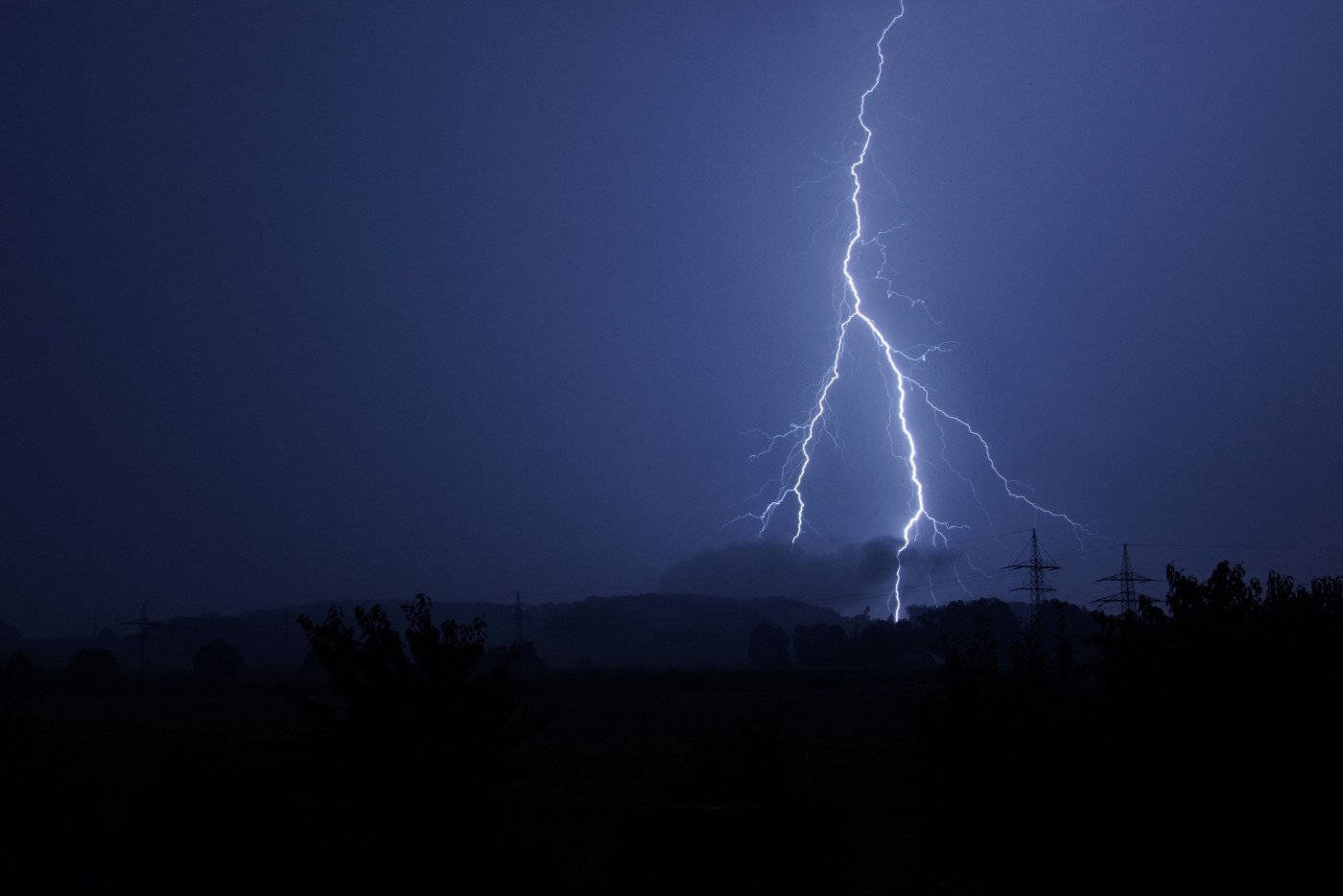 Thunderstorm In Wilderness Background