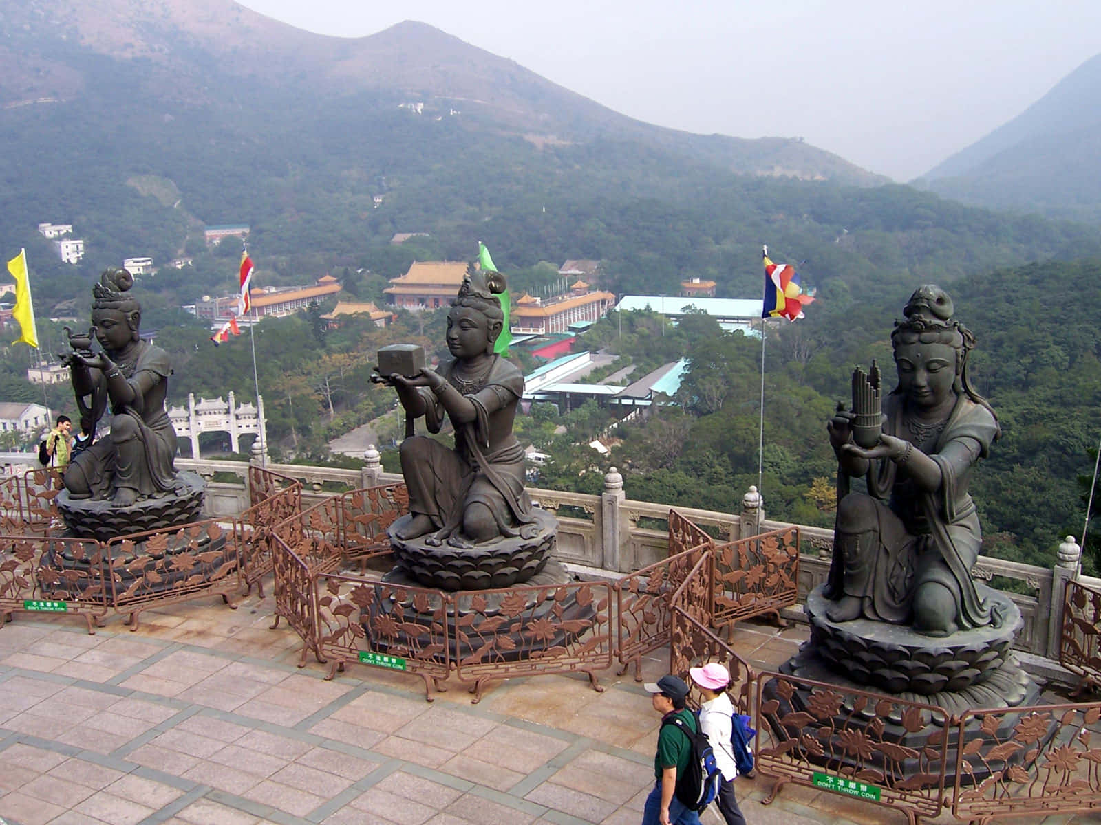 Tian Tan Buddha Background