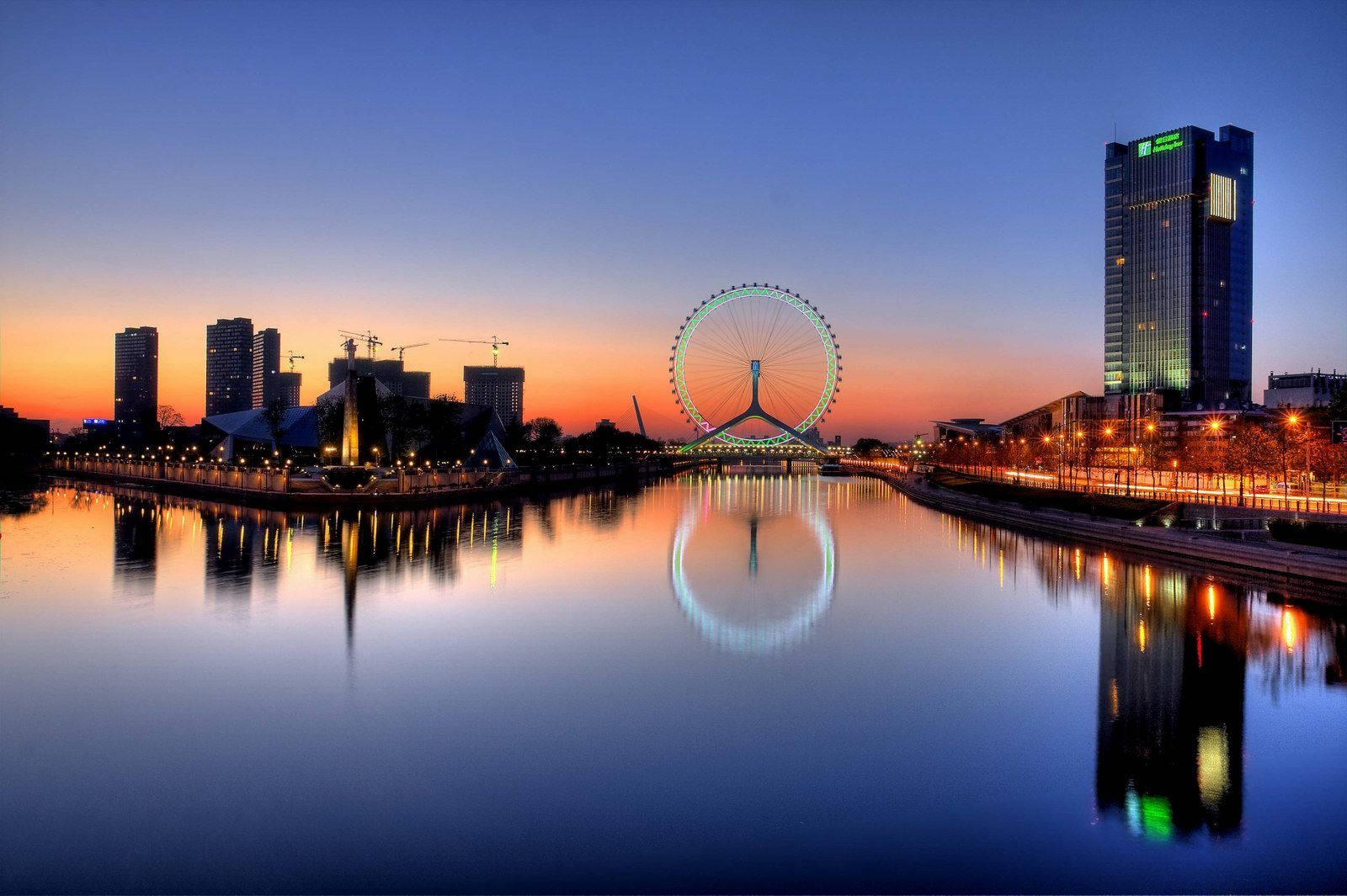 Tianjin Eye Sunset Background