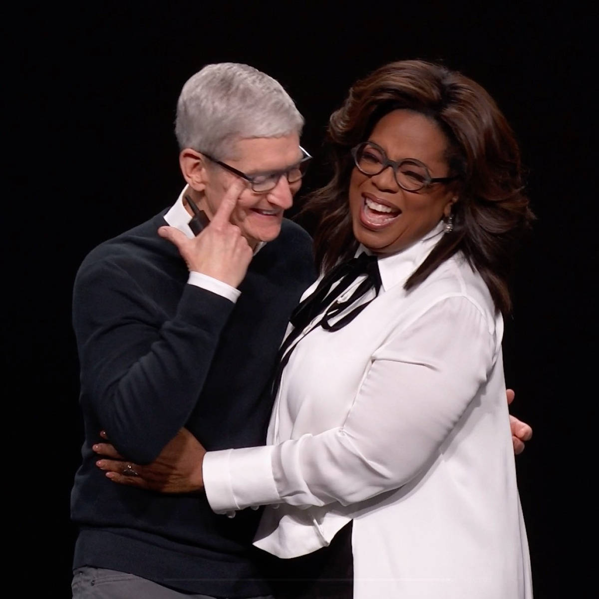 Tim Cook And Oprah Winfrey Background