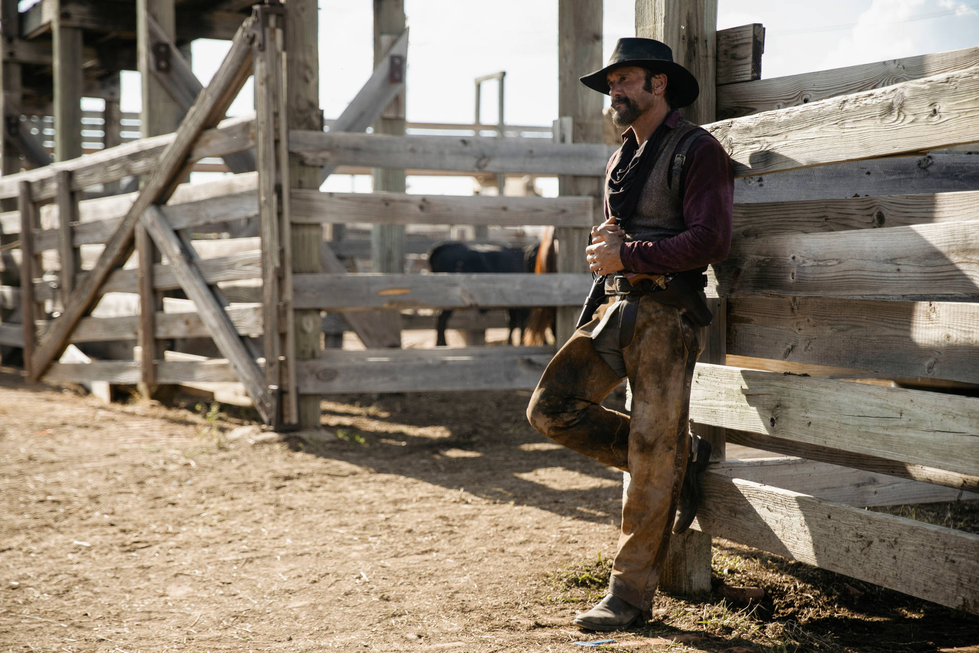 Tim Mcgraw Leaning On Fence 1883 Background