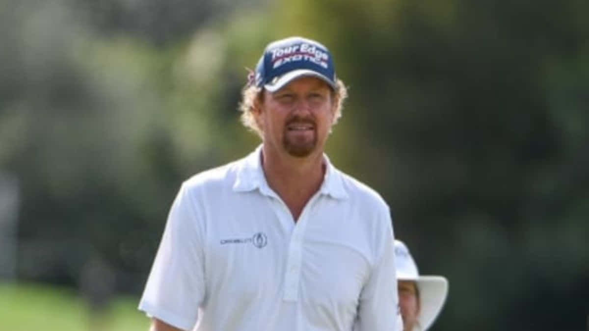 Tim Petrovic Half Body