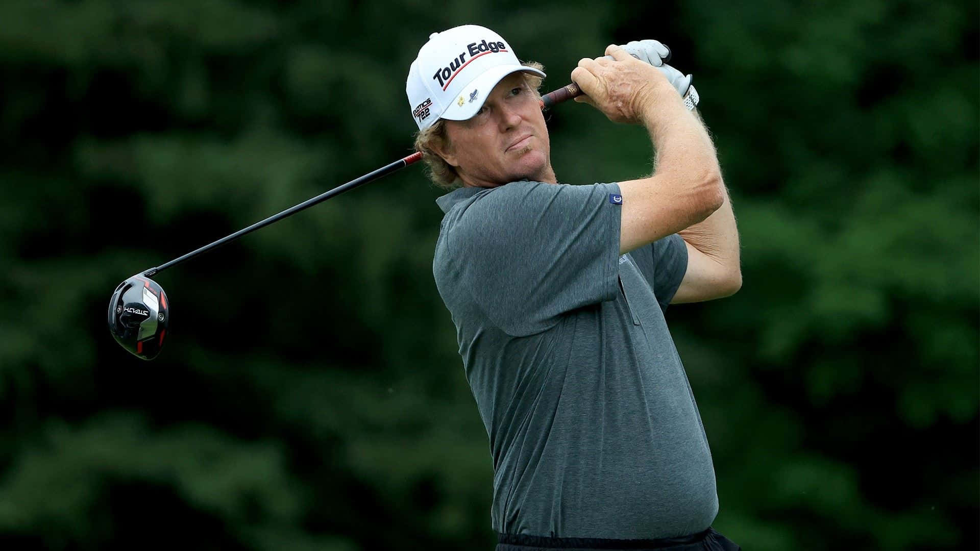 Tim Petrovic Putts Reverses Into Hole