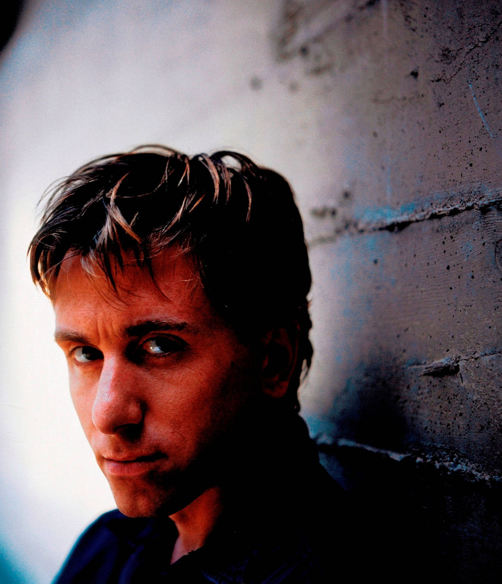 Tim Roth Cool And Mysterious Portrait Background