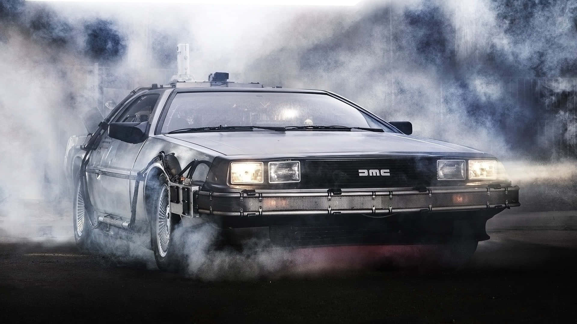 Time Traveling De Lorean Smokeand Light Background