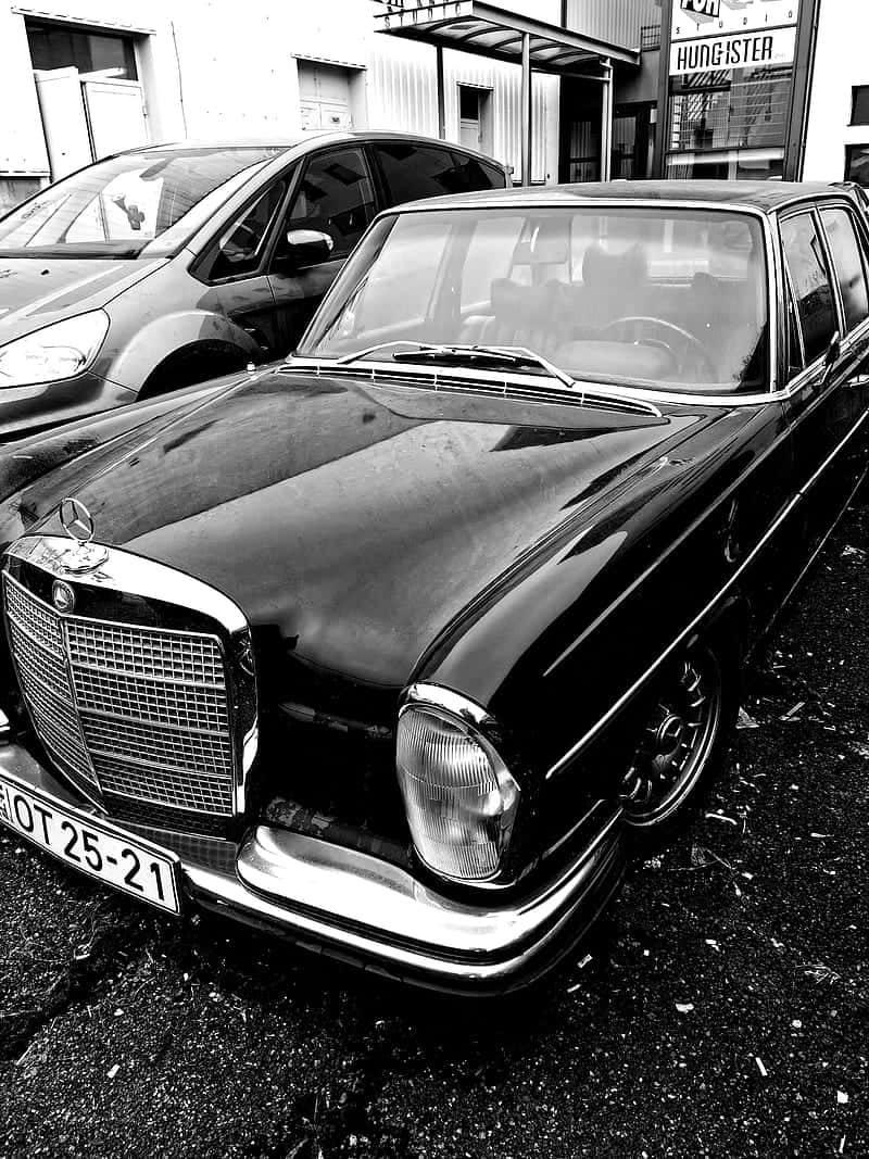 Timeless Beauty Of A Classic Mercedes Background