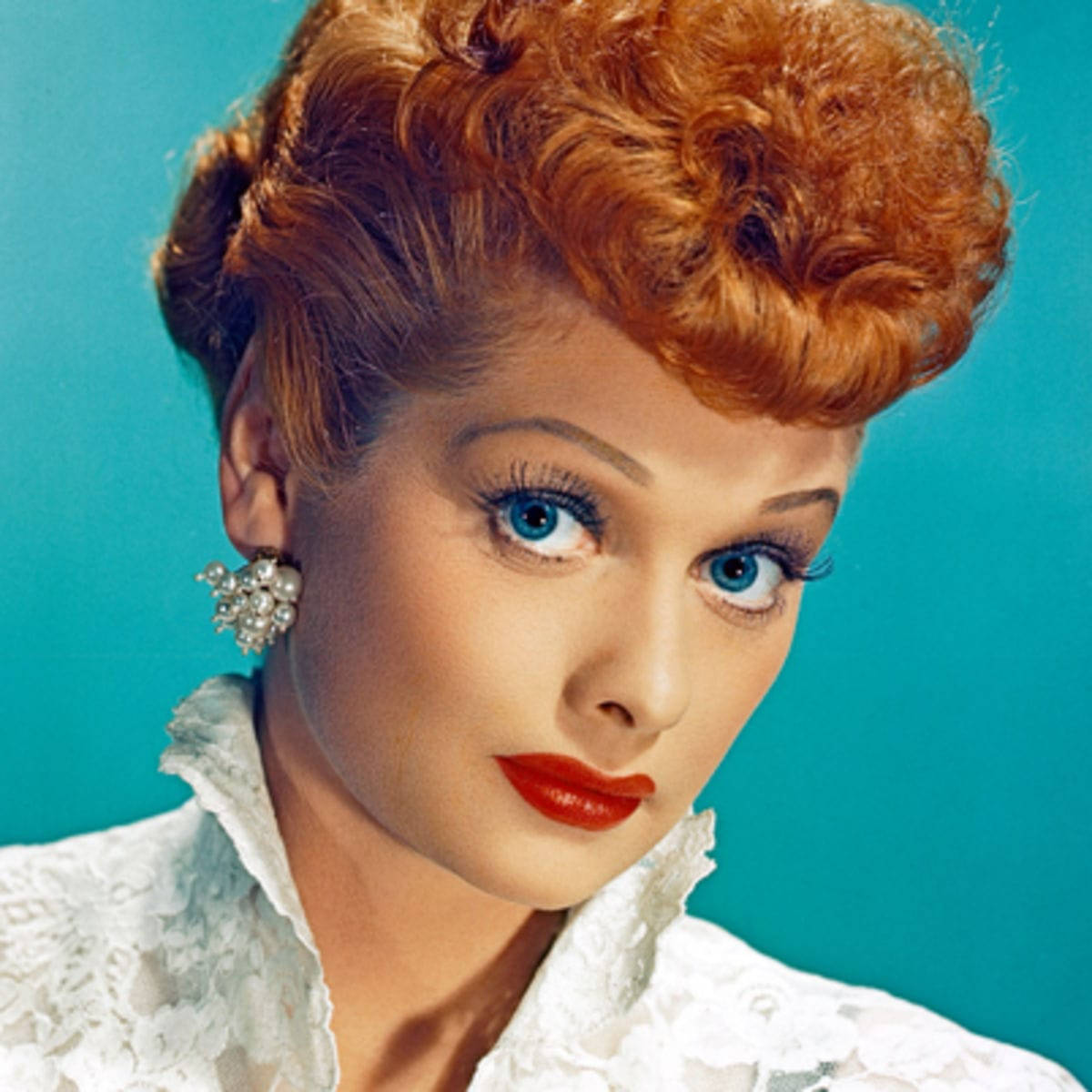 Timeless Beauty Of Comedy - A Portrait Of Lucille Ball Background