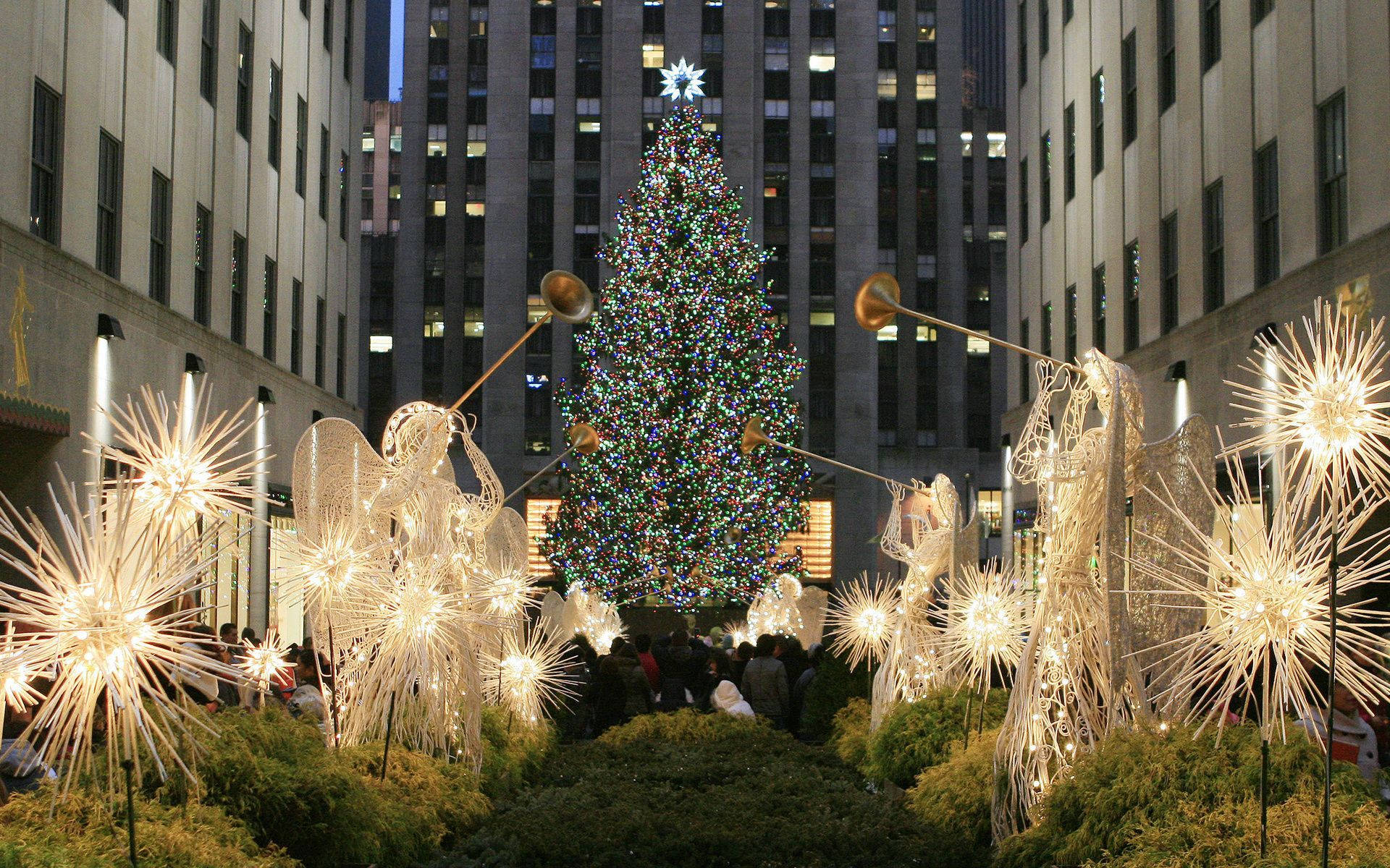 Times Square Angels Playing Trumpets Background