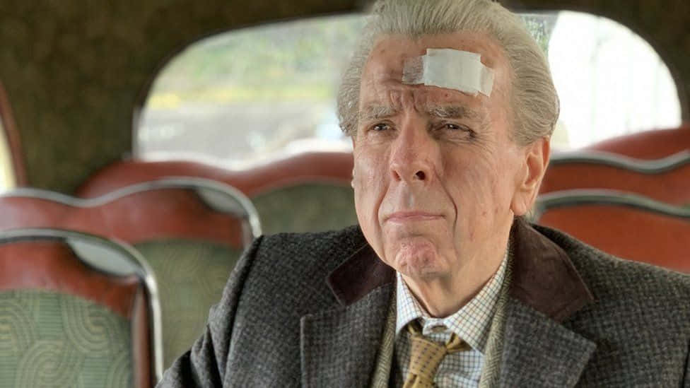 Timothy Spall At An Event Background