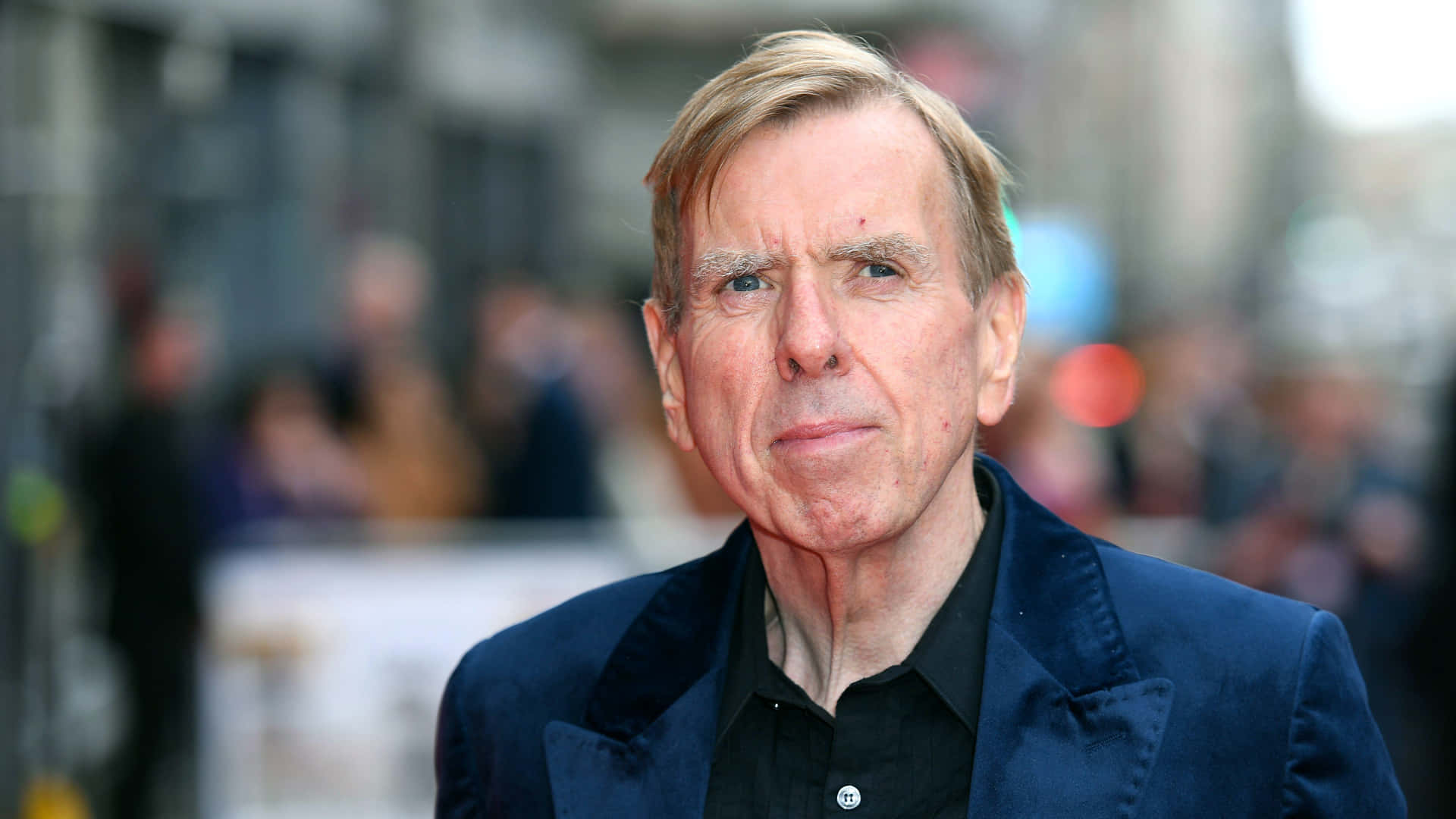 Timothy Spall Smiling At An Event Background