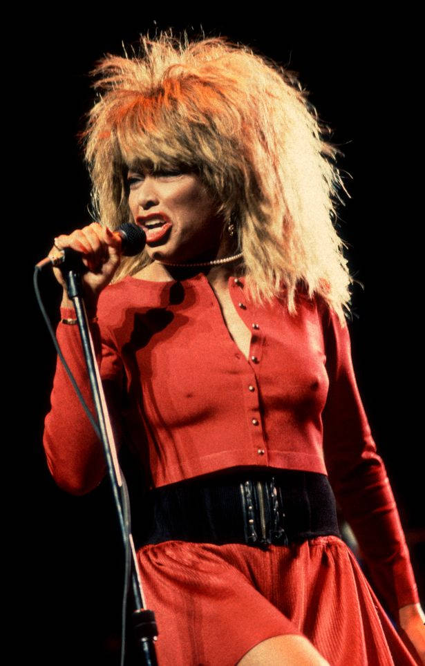 Tina Turner Live In Barcelona Performance