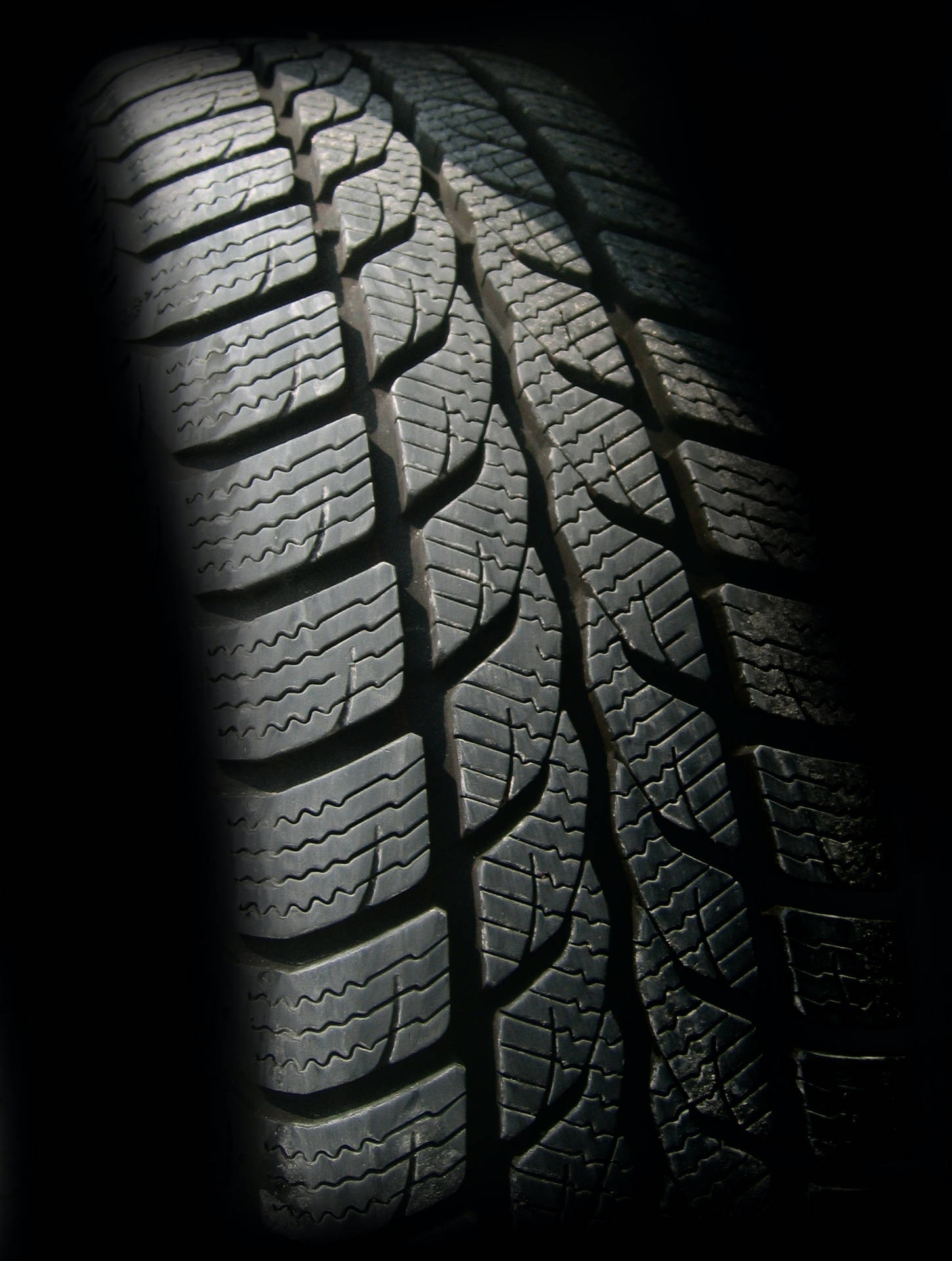 Tire Samsung Black Background