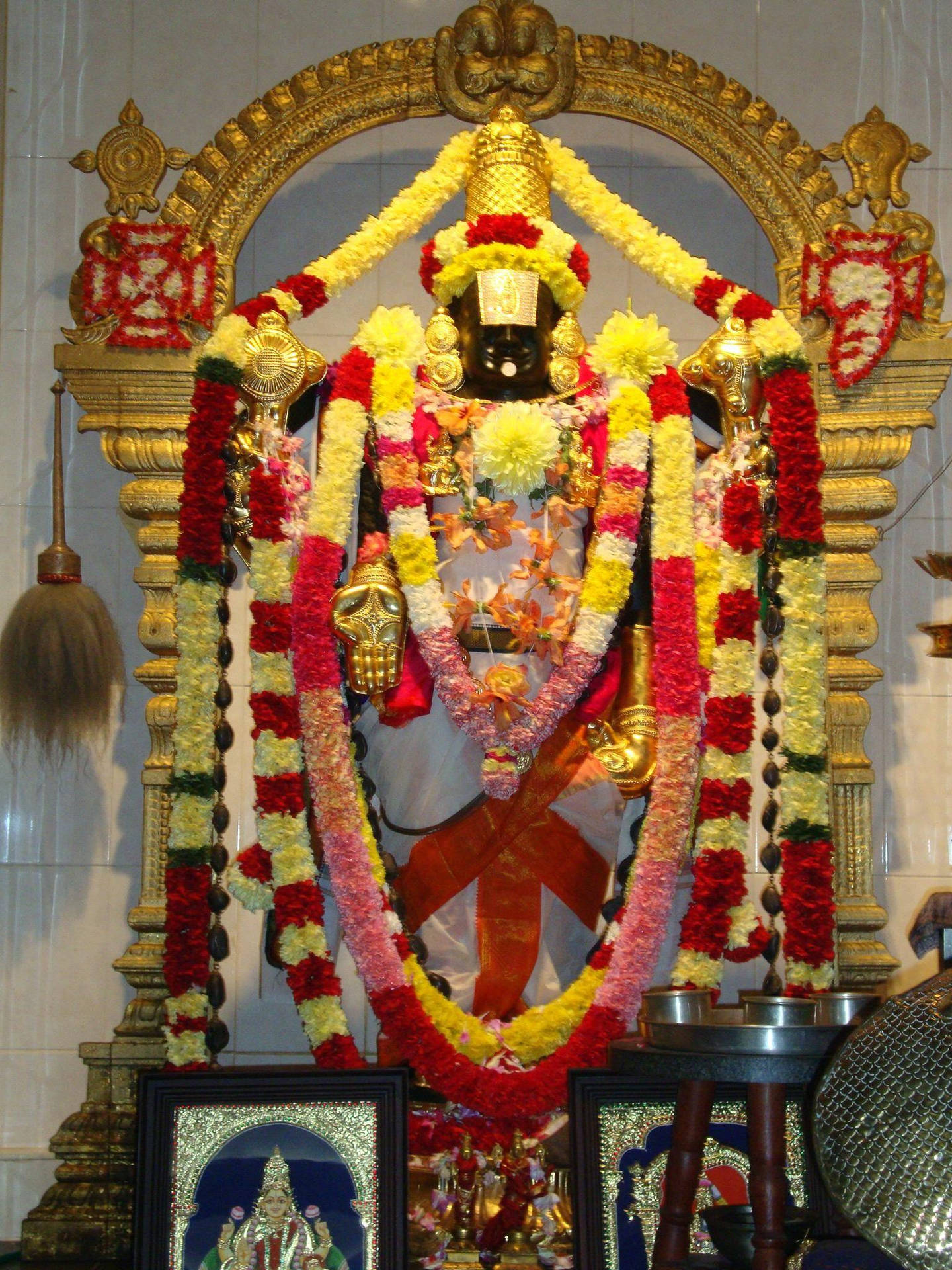 Tirupati Balaji Huge Statue Background