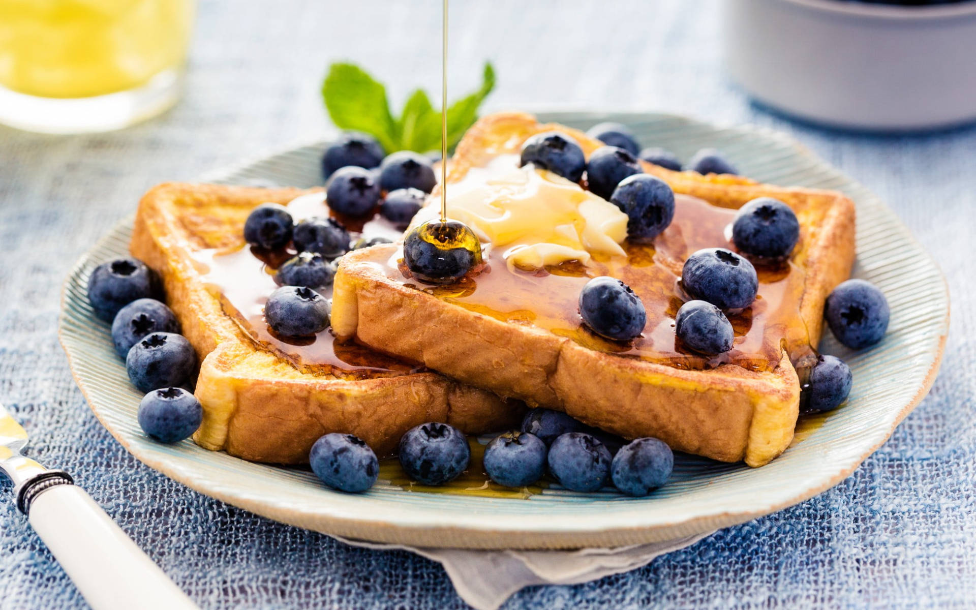 Toasted Bread With Berries Background